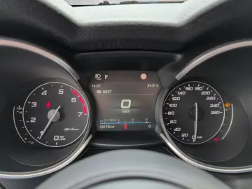 Stelvio 2.0 Turbo Ti Q4 *LENKRADHEIZUNG*KEYLESS*