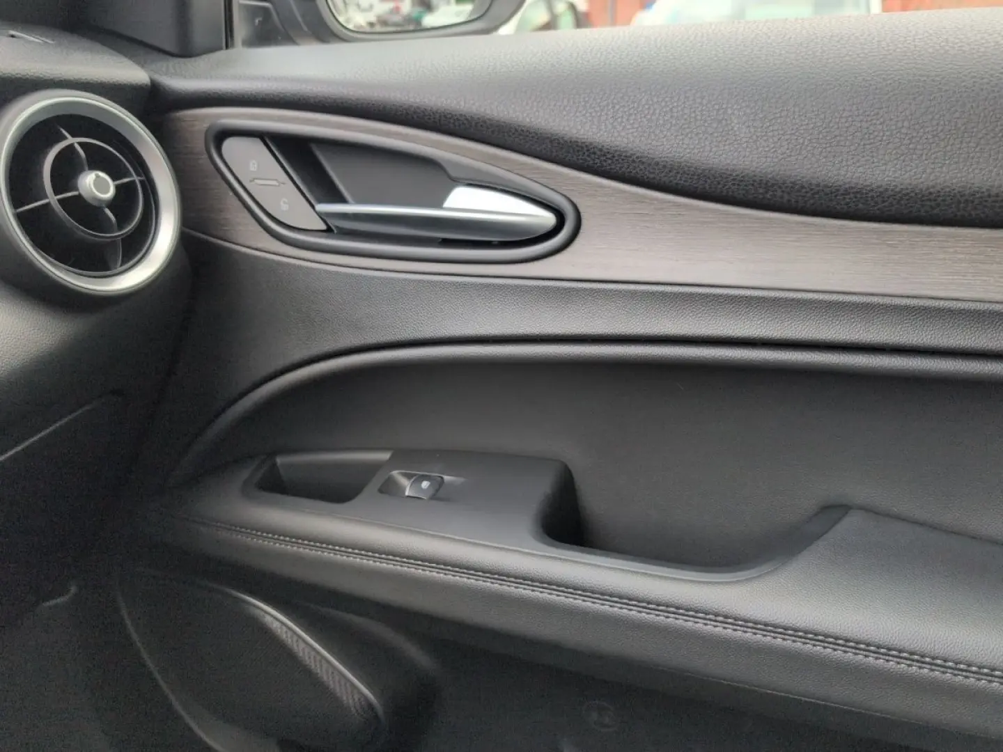 Stelvio 2.0 Turbo Ti Q4 *LENKRADHEIZUNG*KEYLESS*