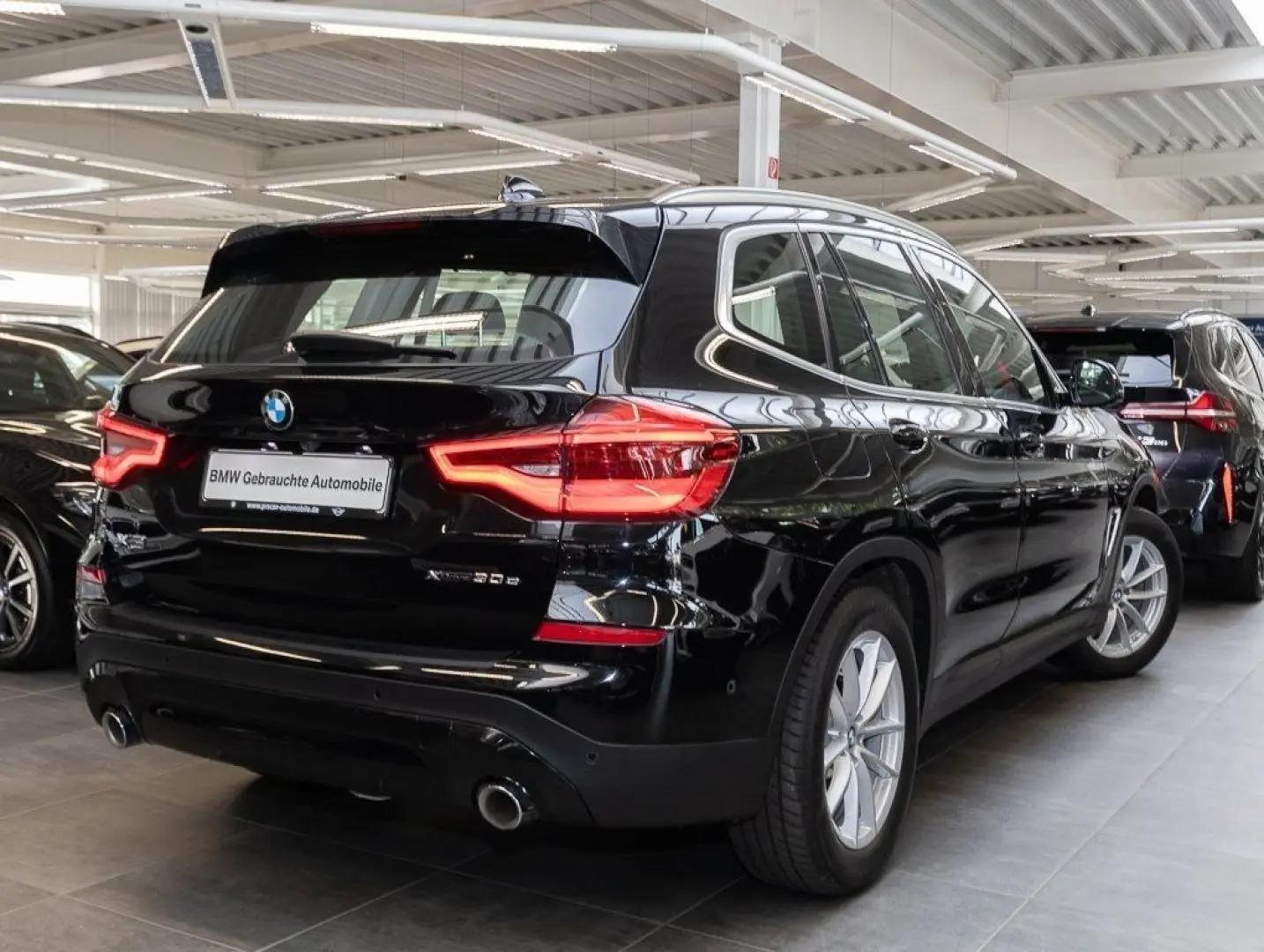 X3 xDrive30e Advantage Head-Up
