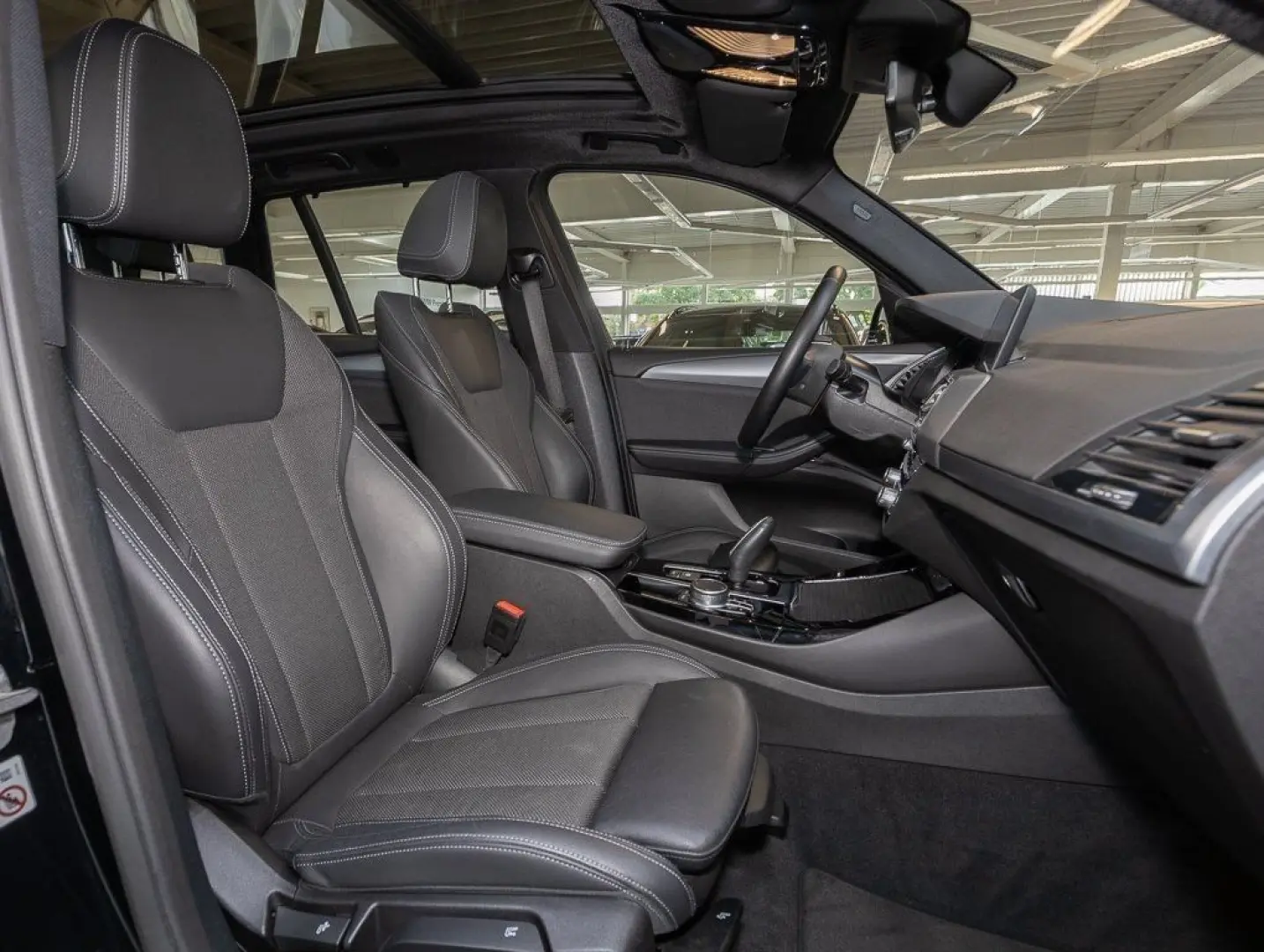 X3 xDrive30e Advantage Head-Up