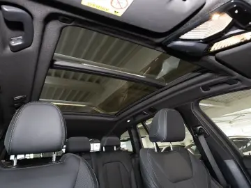 X3 xDrive30e Advantage Head-Up