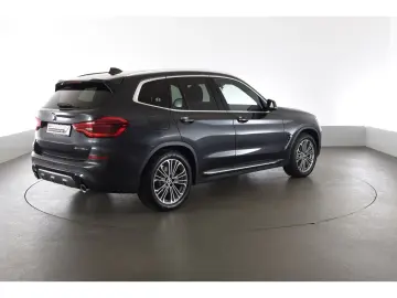 X3 xDrive 30e Luxury Line Anhängerkupplung Panor
