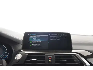 X3 xDrive 30e Luxury Line Anhängerkupplung Panor