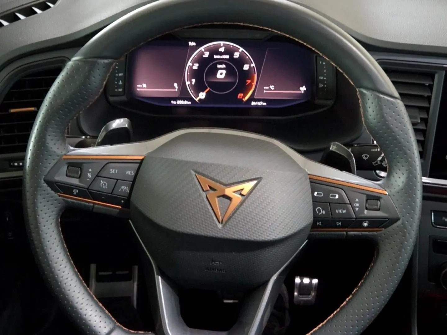 Ateca 2.0 TSI VZ 4Drive DSG |LED|ACC|SPUR|BEATS|