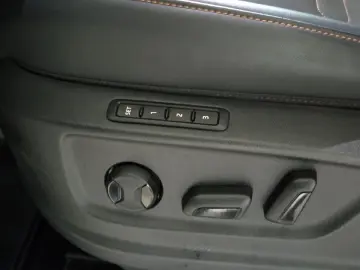 Ateca 2.0 TSI VZ 4Drive DSG |LED|ACC|SPUR|BEATS|