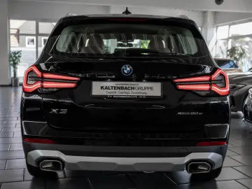 X3 xDrive 30e FACEL. AHK LED W-LAN NAVI KAMERA