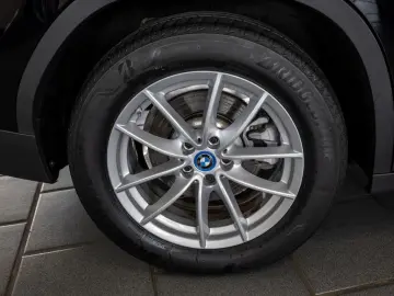 X3 xDrive 30e FACEL. AHK LED W-LAN NAVI KAMERA