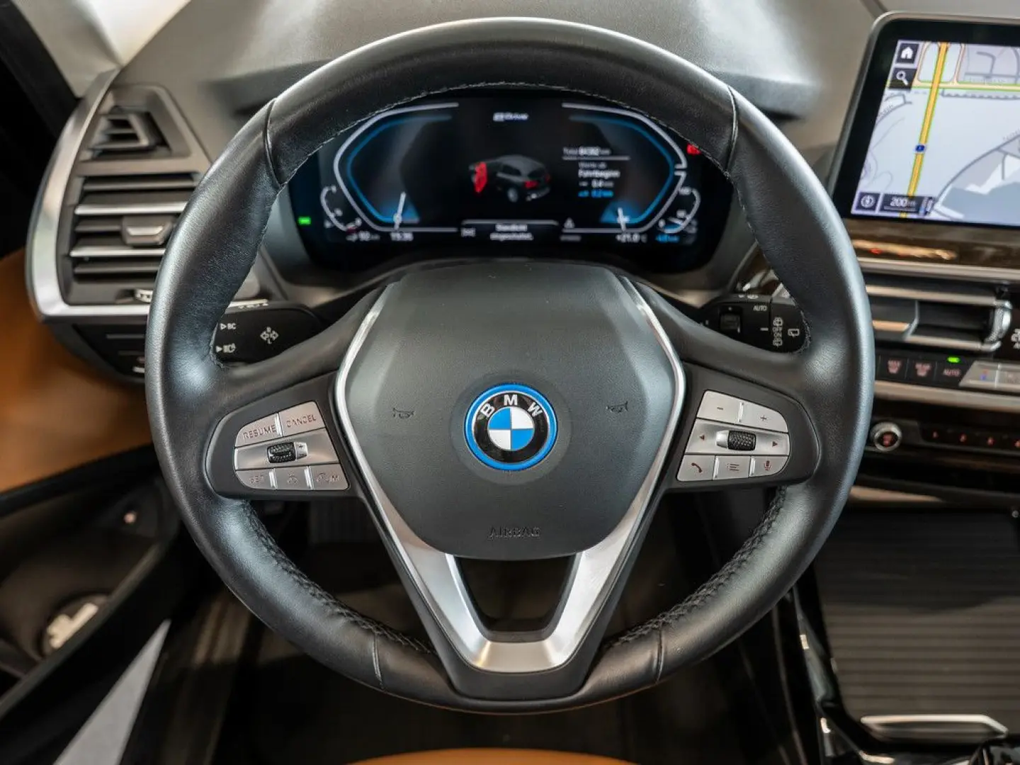 X3 xDrive 30e FACEL. AHK LED W-LAN NAVI KAMERA