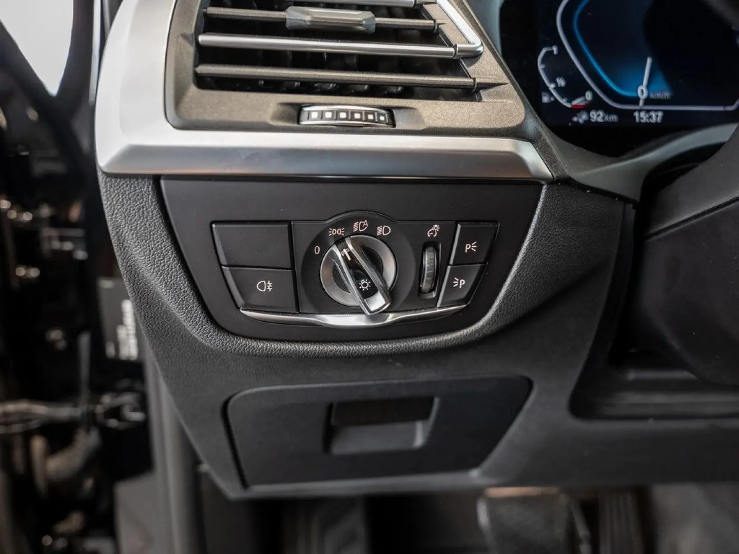 X3 xDrive 30e FACEL. AHK LED W-LAN NAVI KAMERA