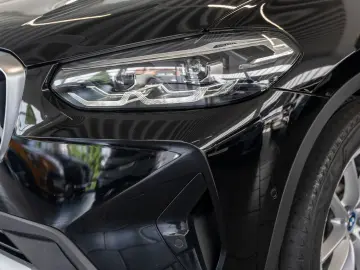 X3 xDrive 30e FACEL. AHK LED W-LAN NAVI KAMERA