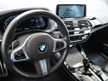 X3 xDrive 30 e M Sport AHK/360°/LM20