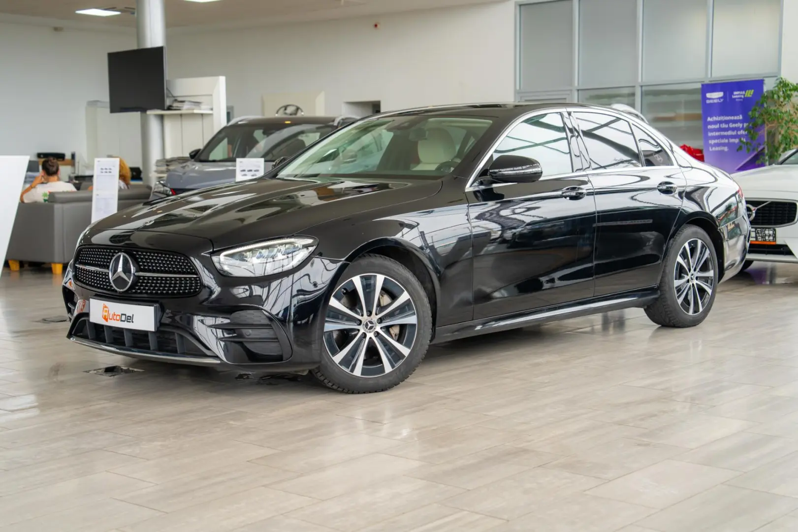 Mercedes-Benz E 4MATIC 9G-TRONIC