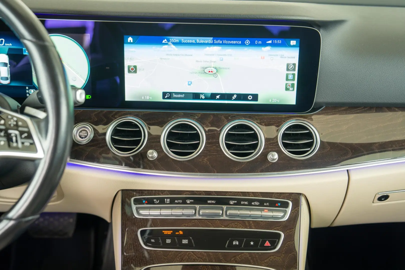 Mercedes-Benz E 4MATIC 9G-TRONIC