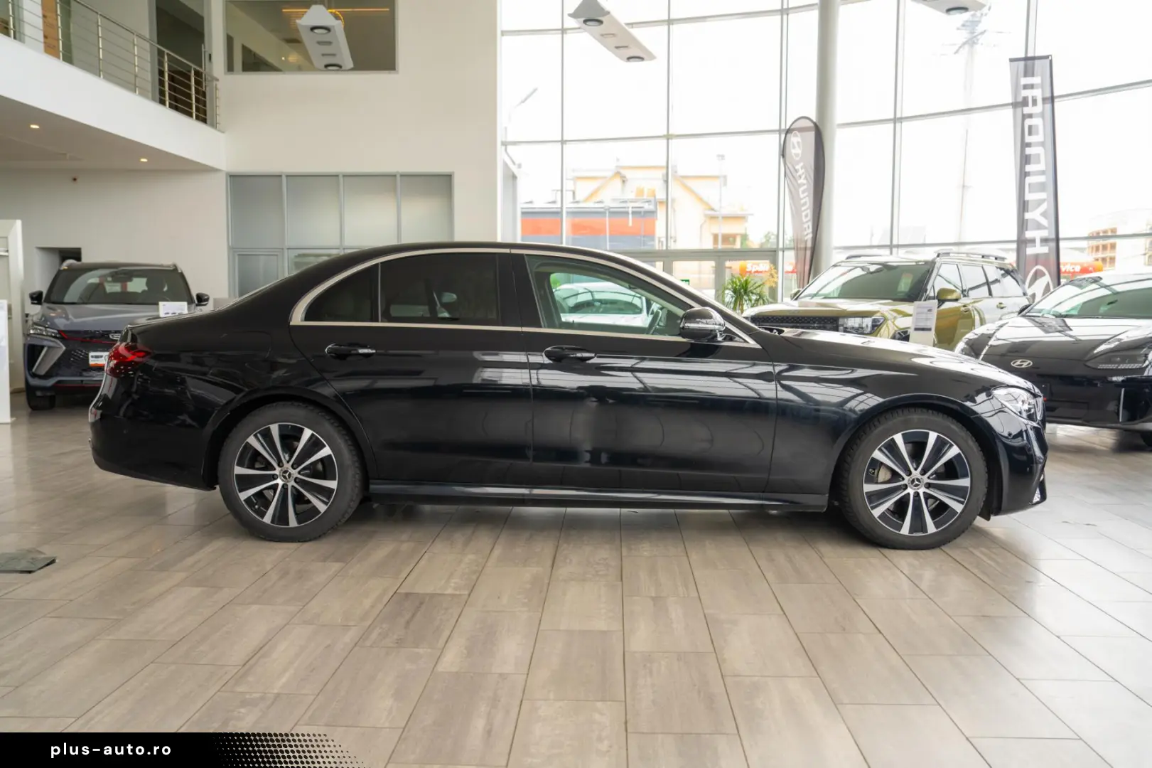 Mercedes-Benz E-Class 4MATIC 9G-TRONIC