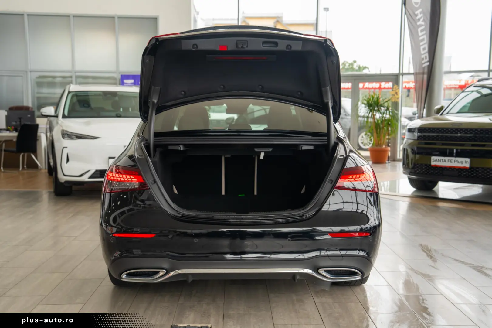 Mercedes-Benz E-Class 4MATIC 9G-TRONIC