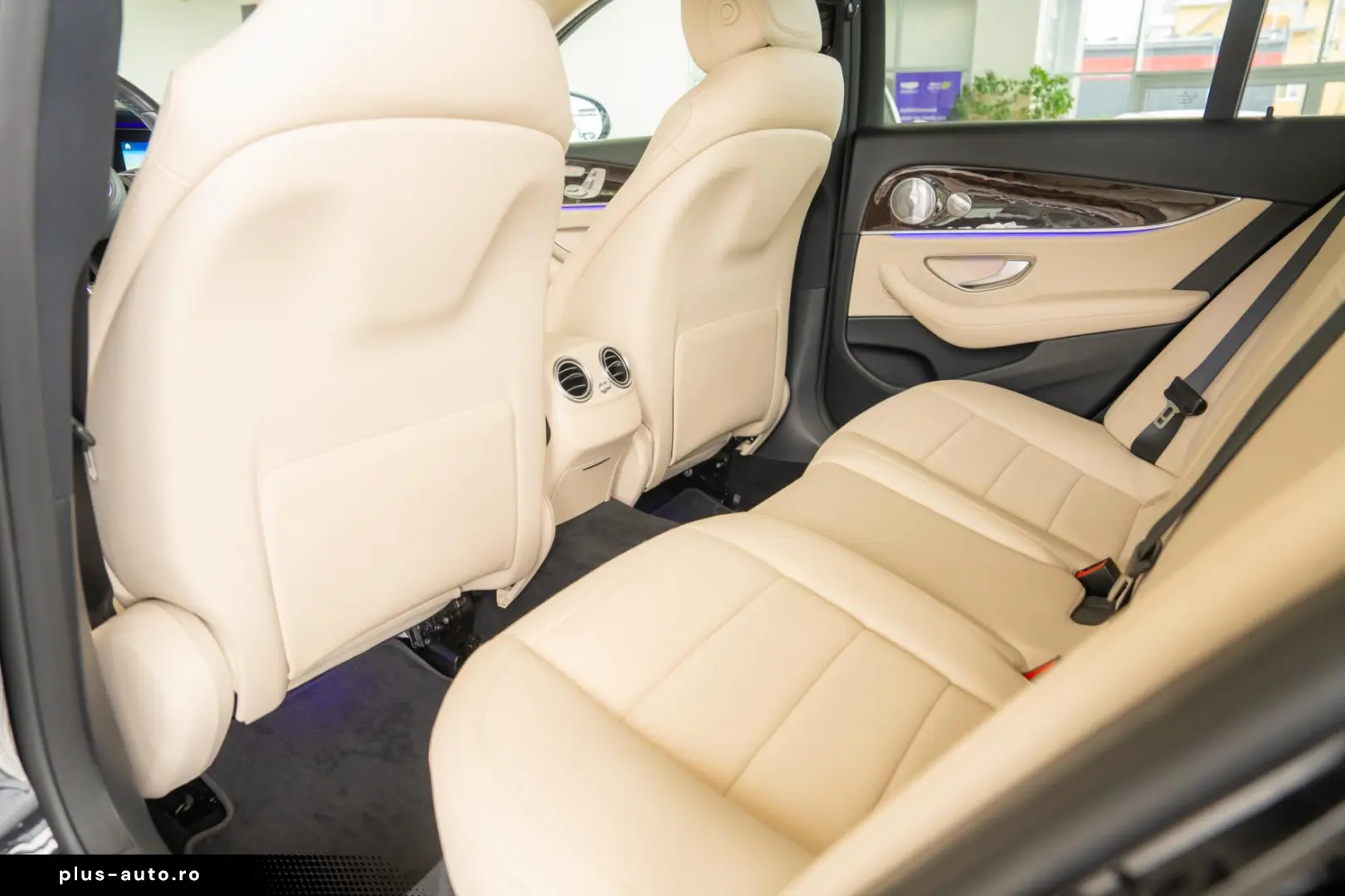 Mercedes-Benz E-Class 4MATIC 9G-TRONIC