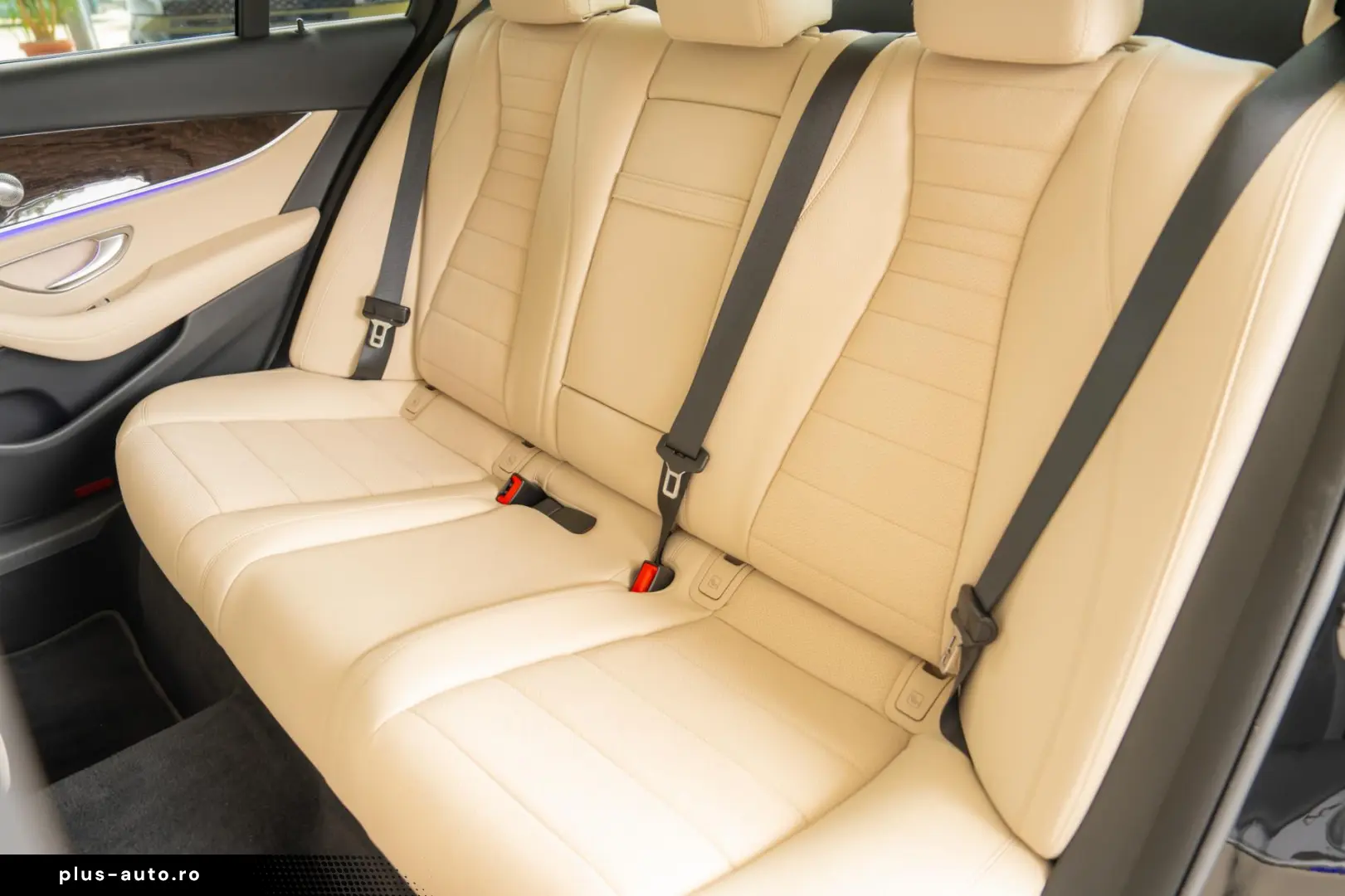 Mercedes-Benz E-Class 4MATIC 9G-TRONIC