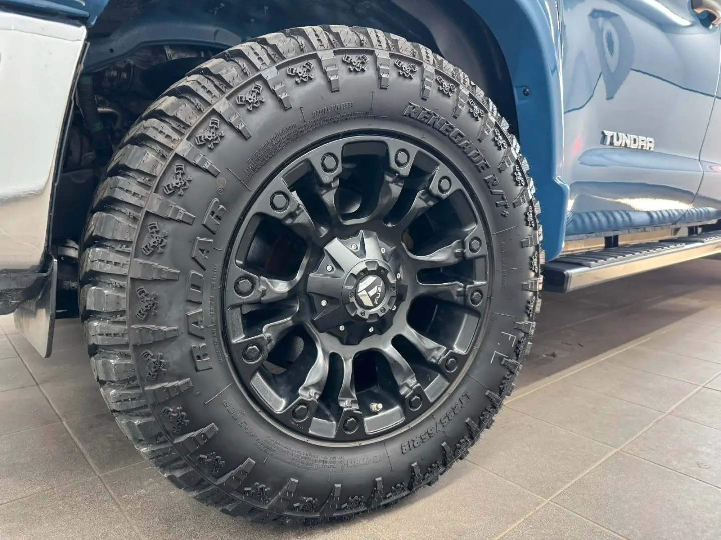 Tundra iFORCE 5.7 V8 4x4 SR5/6.Sitze/LKW/BRC-LPG