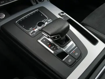 Q5 TFSI e nza 55 TFSI e quattro Luft AHK Alcanta
