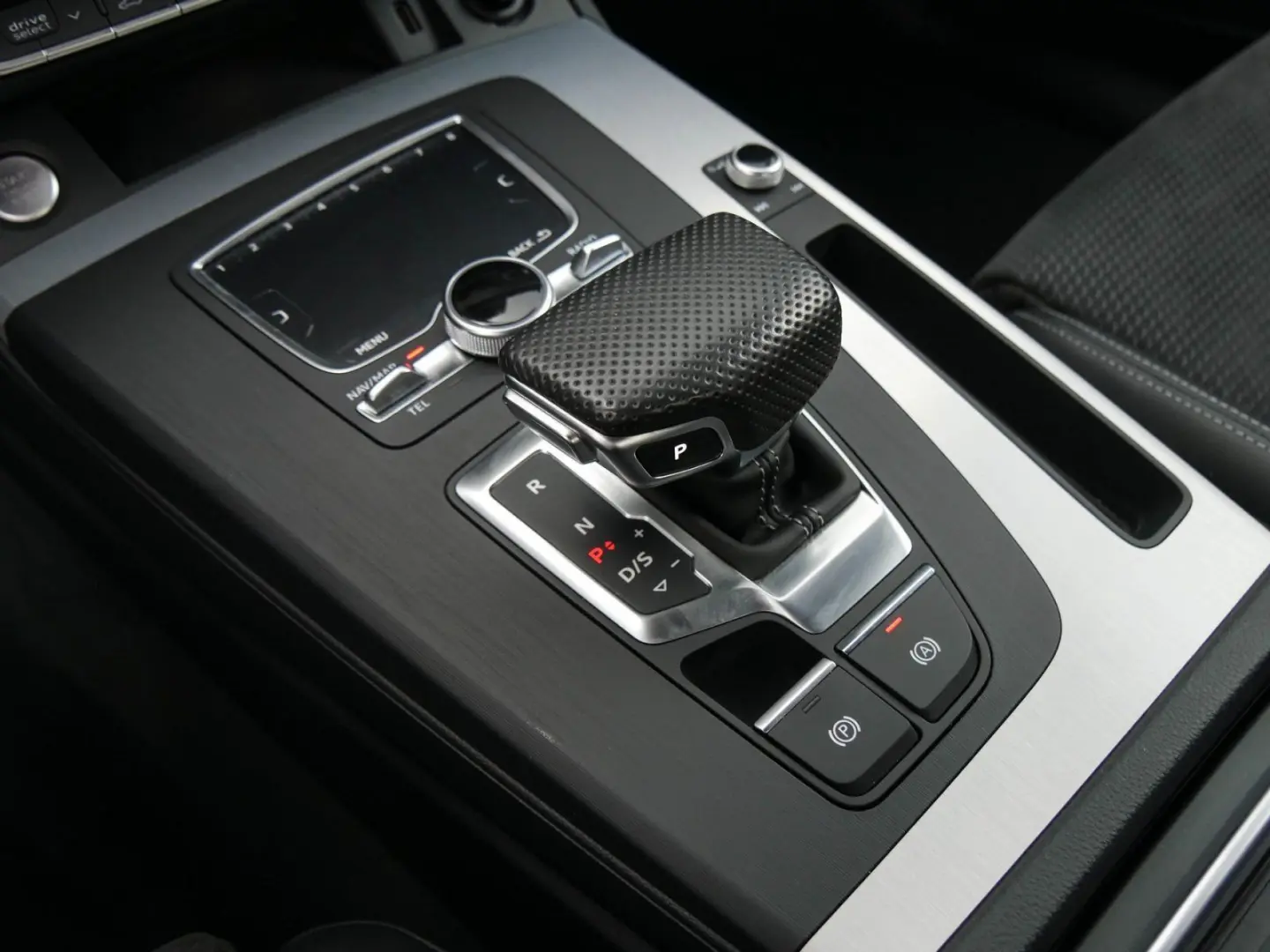 Q5 TFSI e nza 55 TFSI e quattro Luft AHK Alcanta