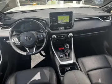 RAV 4 Plug-in-Hybrid Technik- und Style Paket