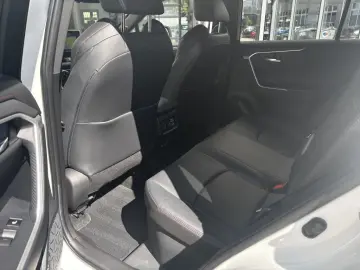 RAV 4 Plug-in-Hybrid Technik- und Style Paket