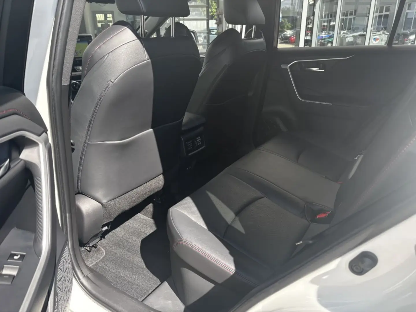 RAV 4 Plug-in-Hybrid Technik- und Style Paket