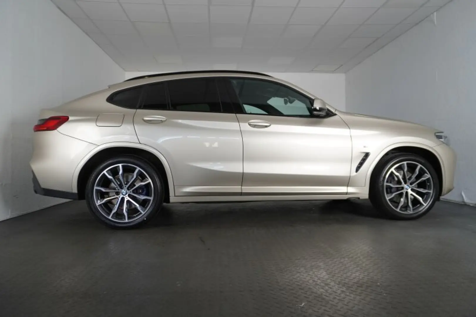 X4 xDrive30d M Sport HUD.INNOPAKET.20LM.LED-SW