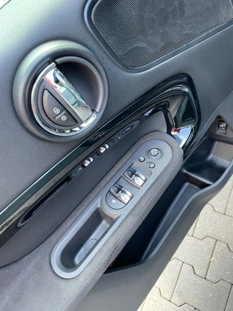 Countryman ALL4 John Cooper Works Trim