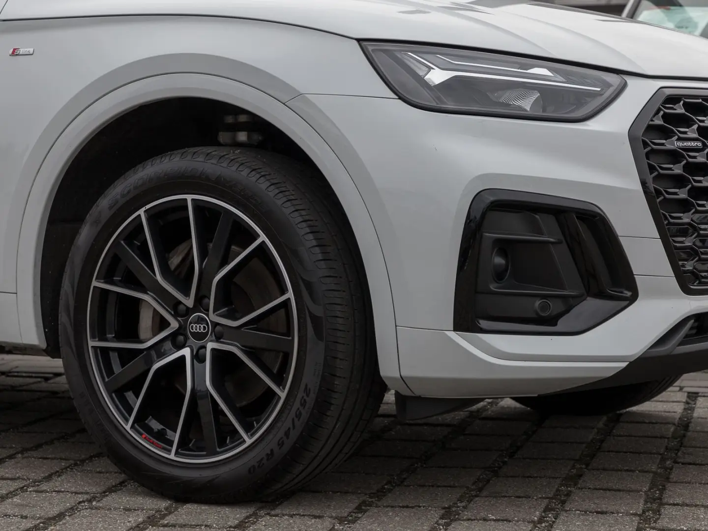 Q5 Sportback 50 TFSIe Q S LINE BLACK eSITZE LED