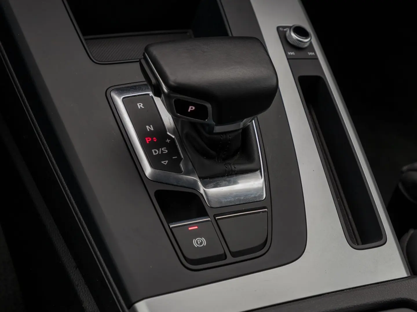 Q5 Sportback 50 TFSIe Q S LINE BLACK eSITZE LED