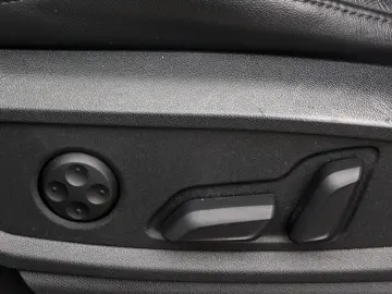 Q5 Sportback 50 TFSIe Q S LINE BLACK eSITZE LED