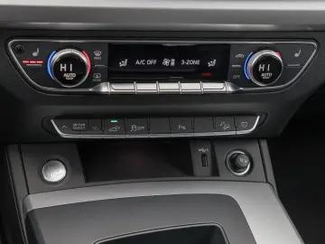 Q5 Sportback 50 TFSIe Q S LINE BLACK eSITZE LED