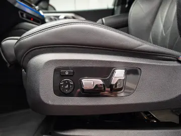 BMW XM  Iconic M ACC CAMERA 360 AHK MASSAGE Soft-Close