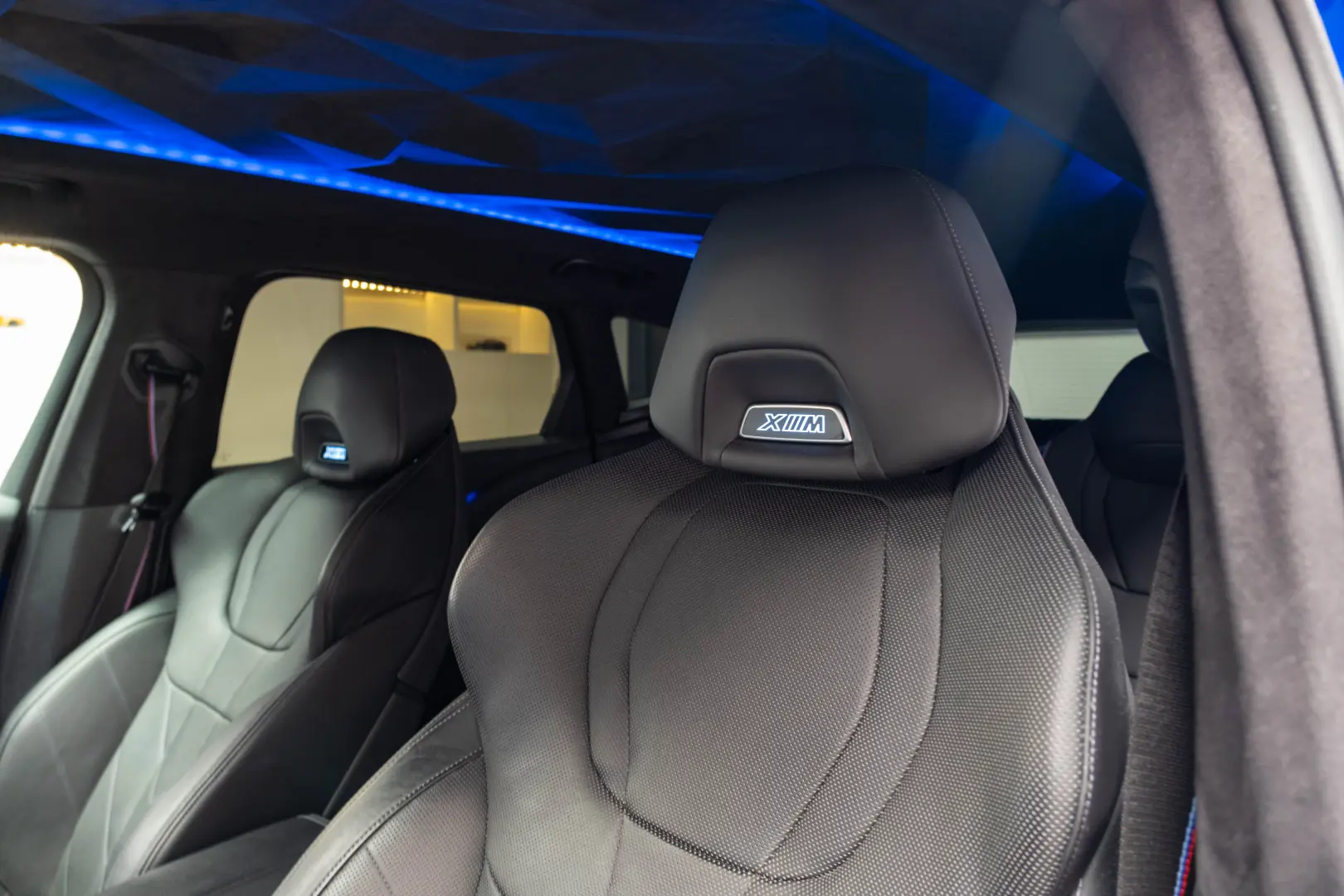 BMW XM  Iconic M ACC CAMERA 360 AHK MASSAGE Soft-Close