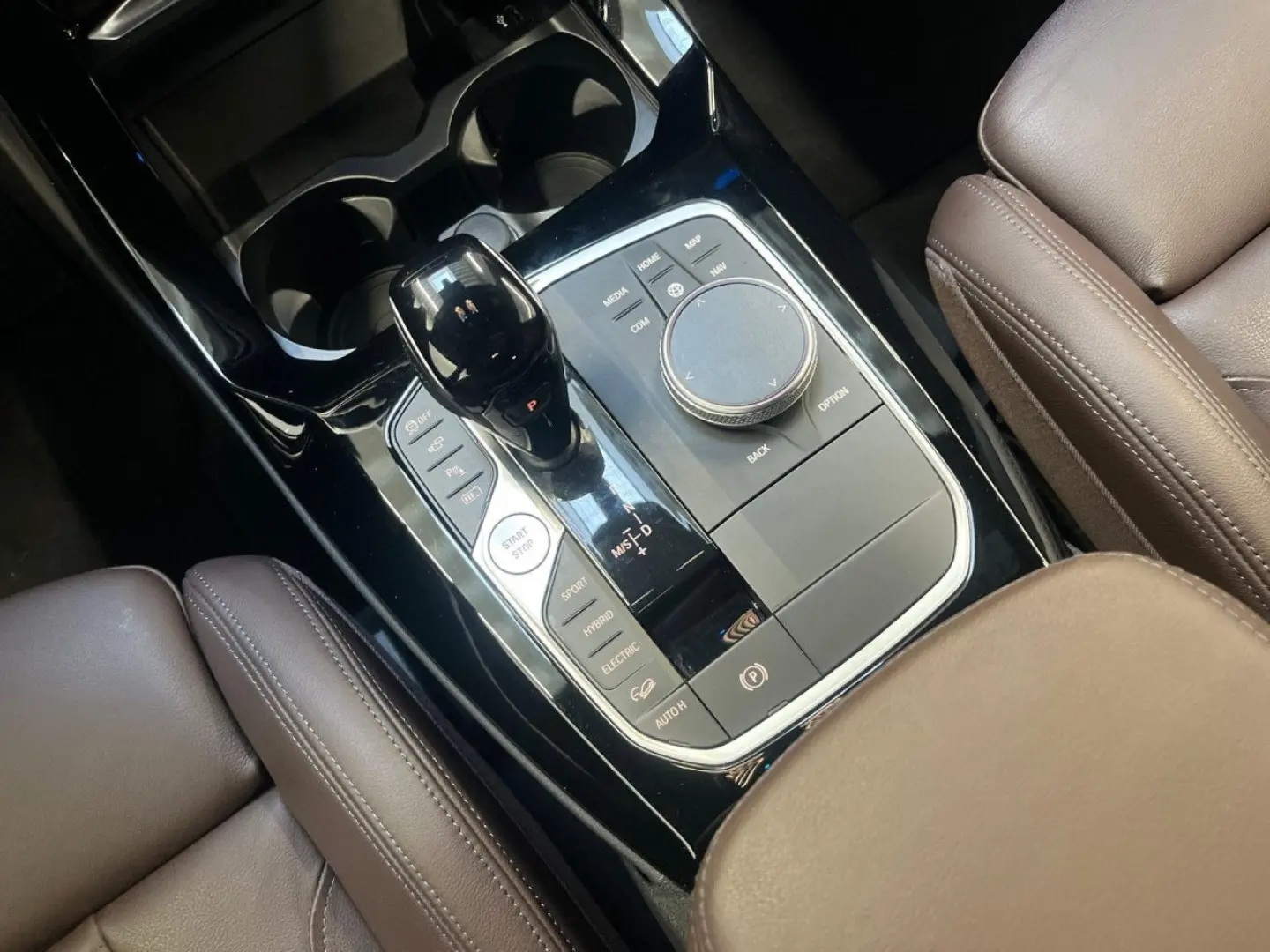 X3 xDrive30e LCI DrAs Laser 360° HUD