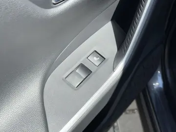 Across Plug-in Hybrid 4x4 Comfort+ ACC,CarPlay