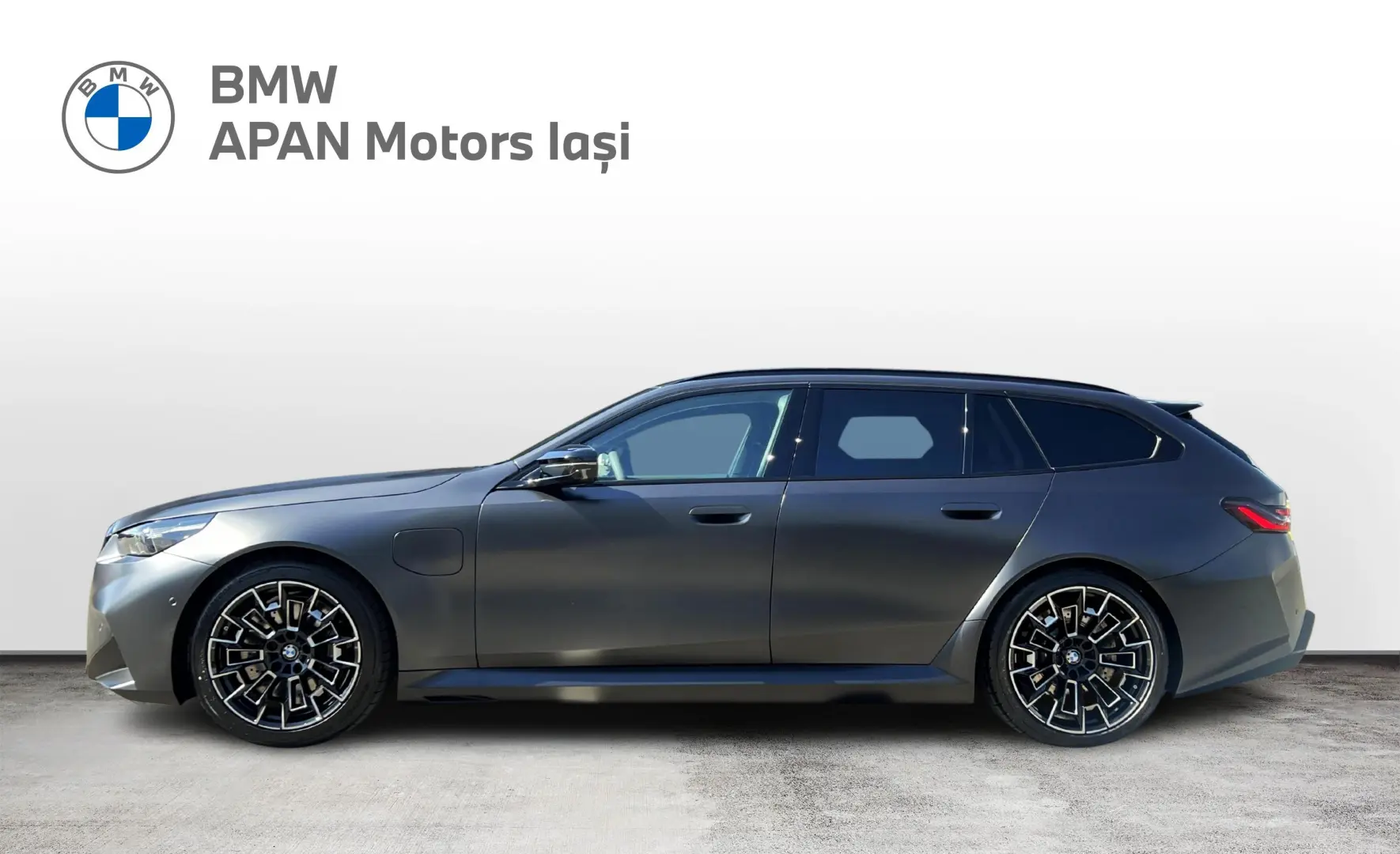 M5 TOURING NEW CAR