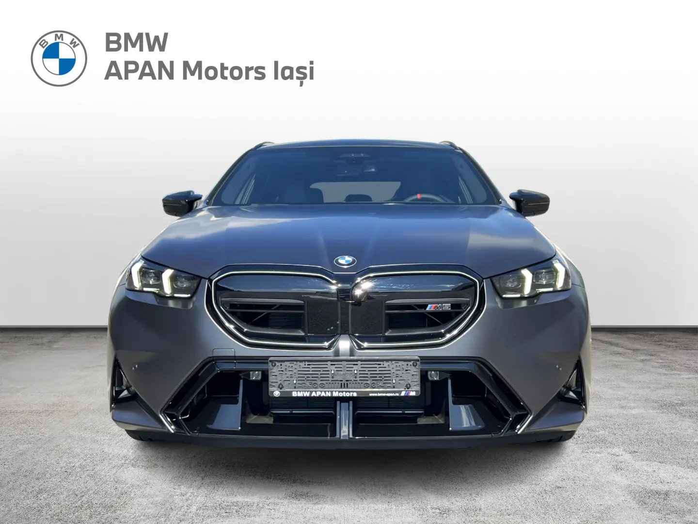 M5 TOURING NEW CAR