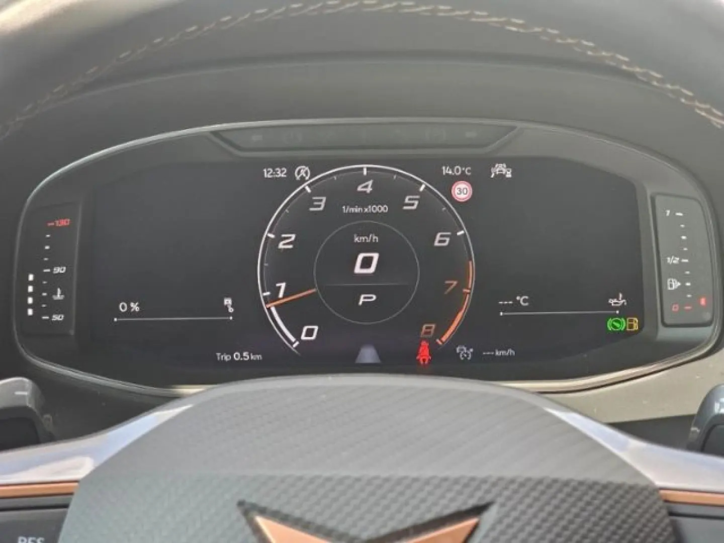 Ateca VZ 2.0 TSI 221 kW DSG AHK NAVI GLASDACH