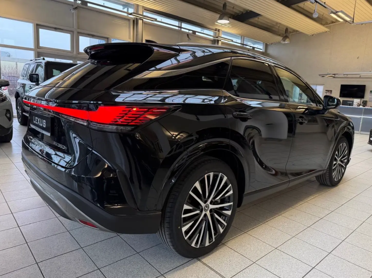 Lexus RX 350H - PANORAMA-360