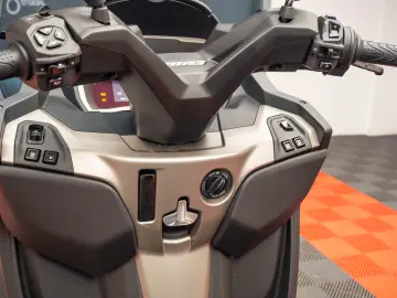 PIAGGIO MP3 530 HPE