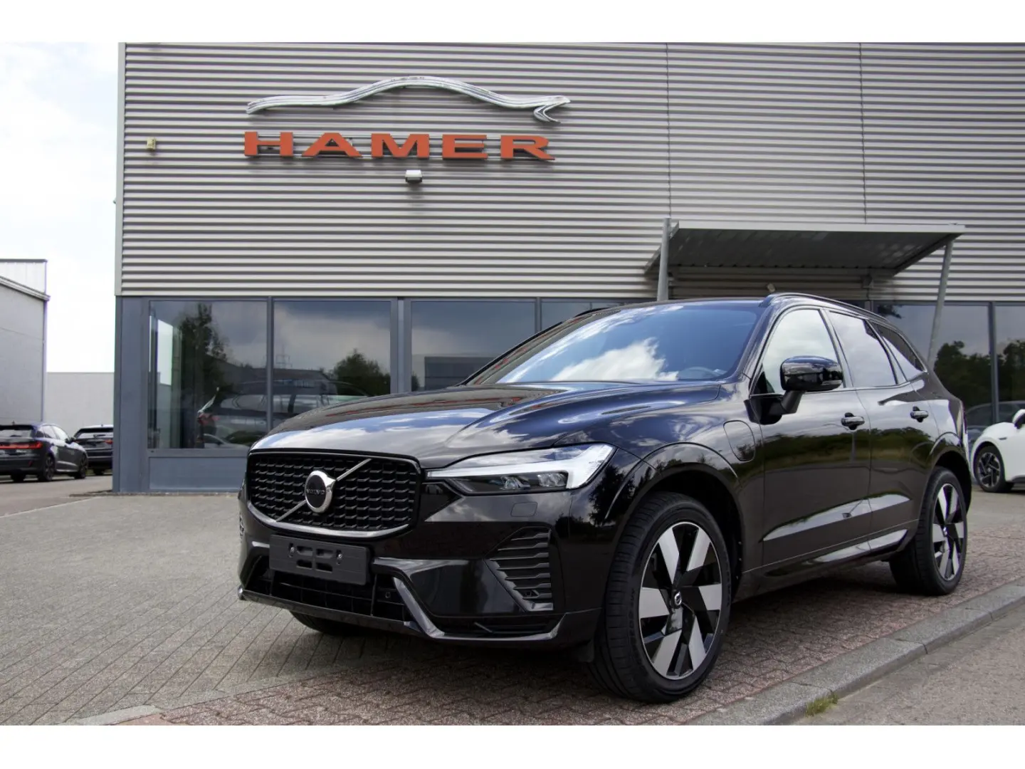 XC60 T6 AWD Plug-in Hybrid Ultra Dark ACC HuD HK