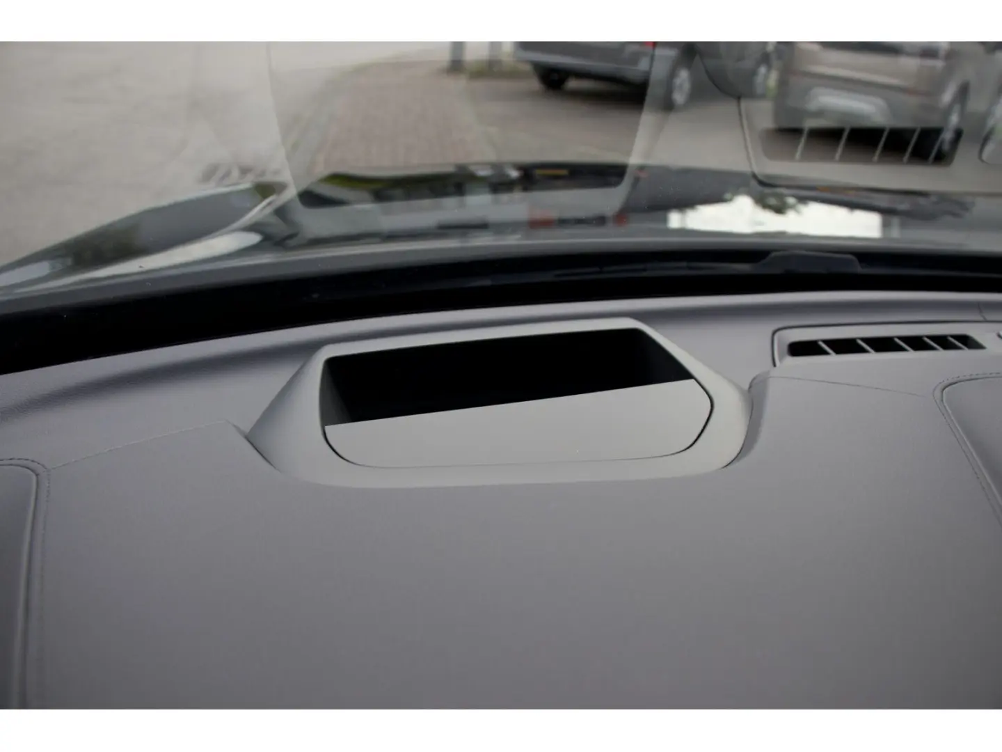 XC60 T6 AWD Plug-in Hybrid Ultra Dark ACC HuD HK