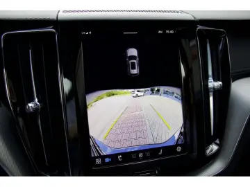 XC60 T6 AWD Plug-in Hybrid Ultra Dark ACC HuD HK
