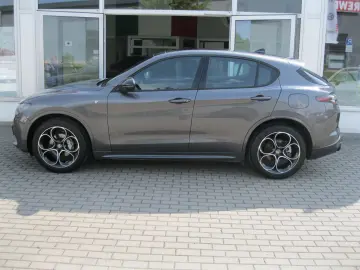 Stelvio 2.0 Turbo 16V Ti AT8-Q4