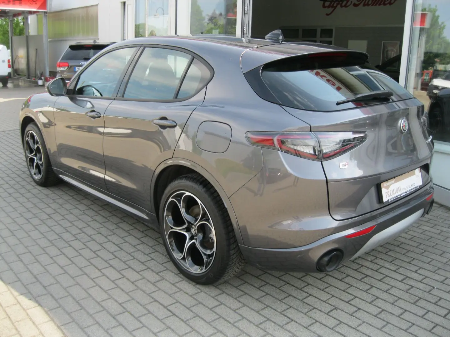 Stelvio 2.0 Turbo 16V Ti AT8-Q4
