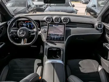 Mercedes-Benz GLC 200 4M AMG Advanced Plus Pano