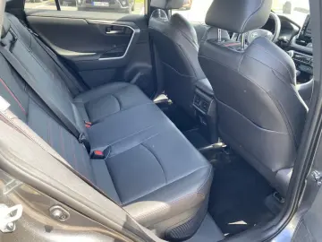 RAV4 2.5 Plug-in Hybrid 4x4