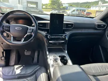 Explorer Platinum Plug-in-Hybrid 4x4 3.0 EcoBoos